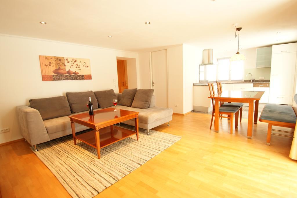 Haus Landbrugg Apartment Лех ам Алберг Стая снимка