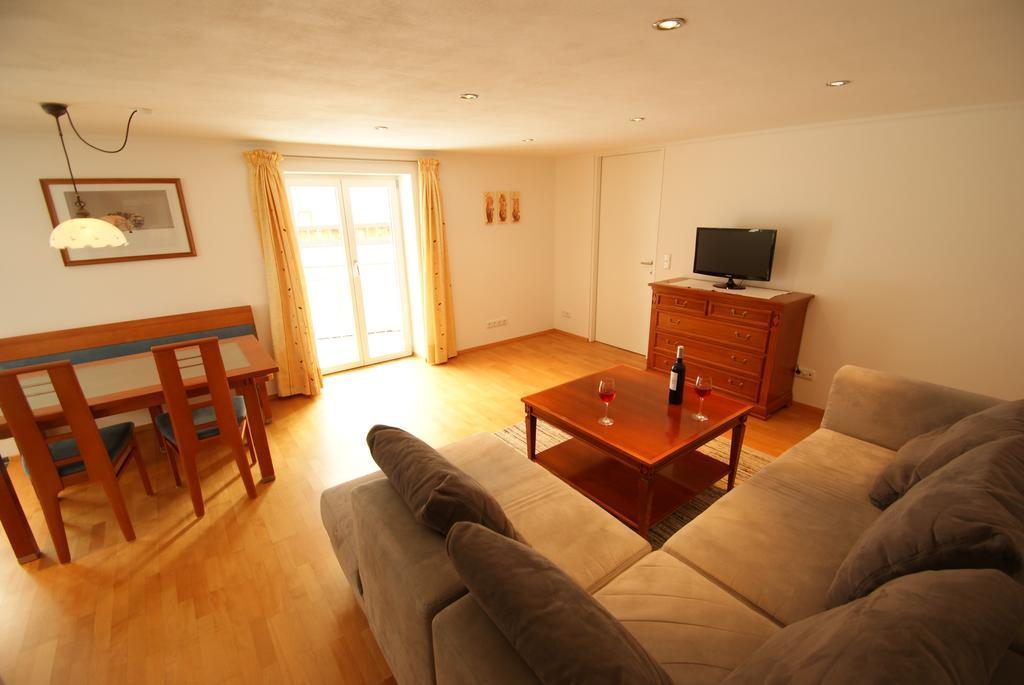 Haus Landbrugg Apartment Лех ам Алберг Стая снимка