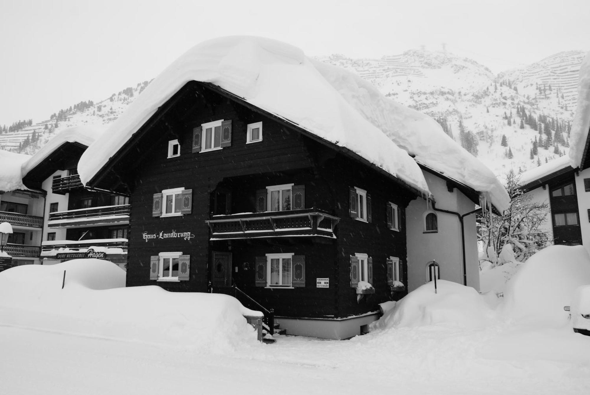 Haus Landbrugg Apartment Лех ам Алберг Екстериор снимка