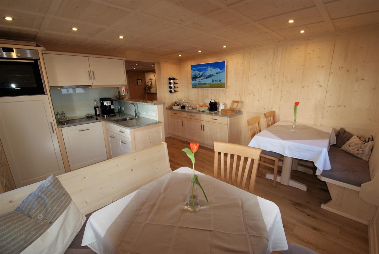 Haus Landbrugg Apartment Лех ам Алберг Екстериор снимка